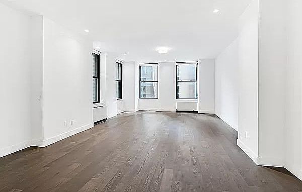 1st image of 25 Broad St APT 14T