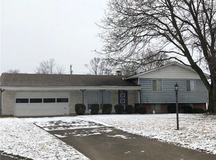 2160 Duquesne Dr, Springfield, OH 45506