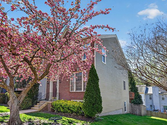 3rd image of 8010 Readington Ct