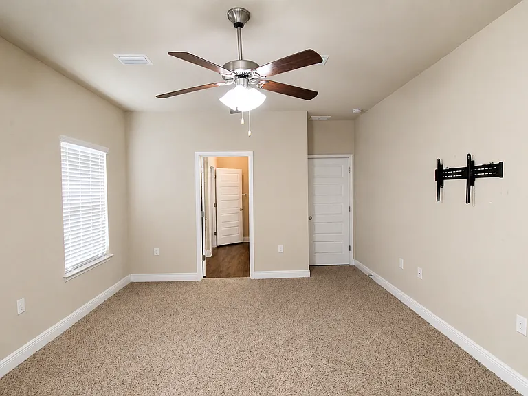 3674 Hawks Landing Cir — Photo 9