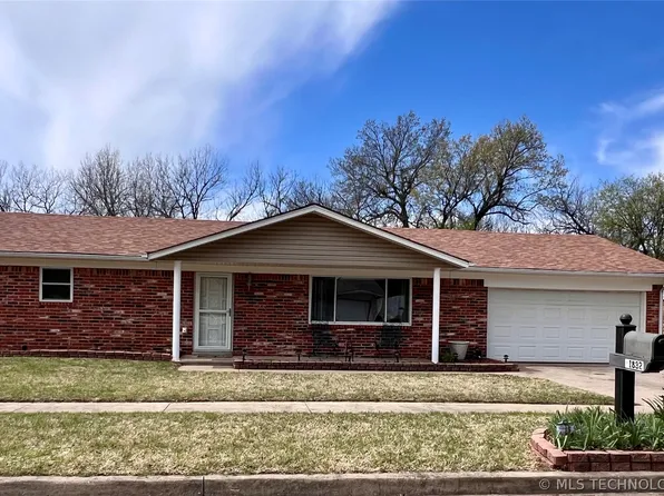 1832 Southridge Dr, Pryor, OK 74361