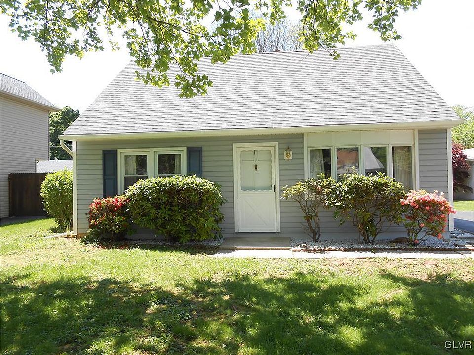 1st image of 11 Wilden Dr