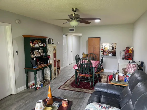 100 Lake Meryl Drive #102, West Palm Beach, FL 33411