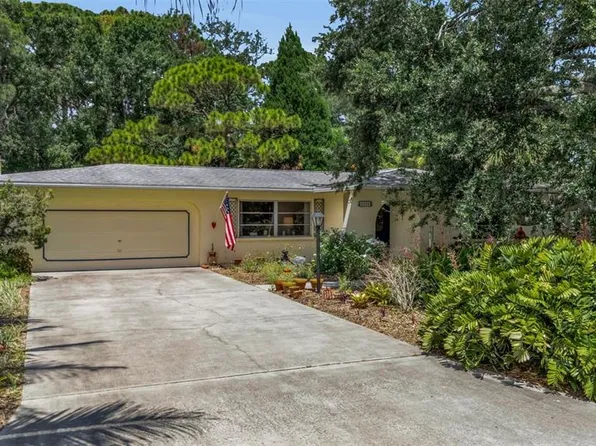 1808 49th St W, Bradenton, FL 34209