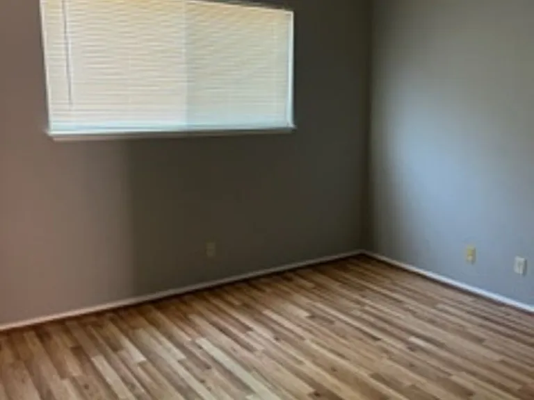 2200 Notre Dame Blvd #7 — Photo 10