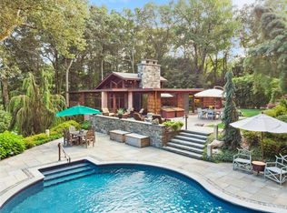 88 Round Hill Rd, Armonk, NY 10504