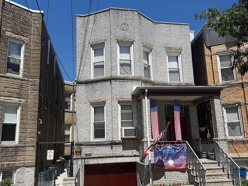 1st image of 439 Gregory Ave #2
