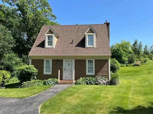 35 Thatcher Ln, Galena, IL 61036