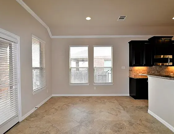 2916 Dusty Chisolm Trl — Photo 3