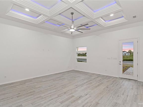 5th image of 3808 Crimson Ave