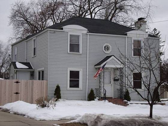 1st image of 9320 S 52nd Ave