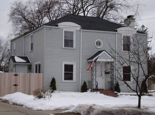 9320 S 52nd Ave, Oak Lawn, IL 60453