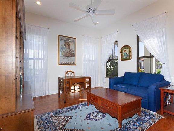 3rd image of 5055 Milano St