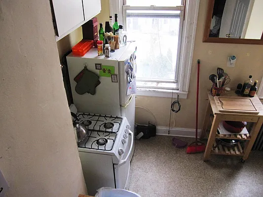 Rented by New York Realty Minimax Inc | media 7