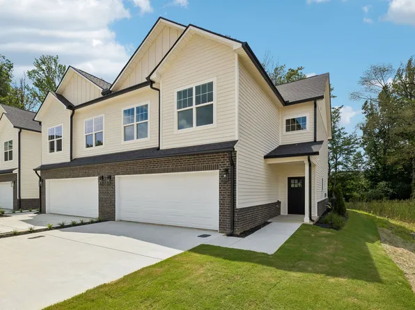 1068 Stagecoach Dr, White House, TN 37188
