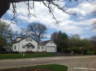 1000 Three Oaks, cary, IL 60013