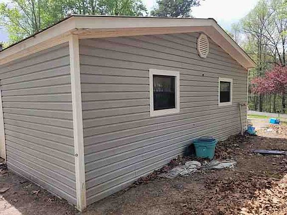 3rd image of 7201 Sellers Rd