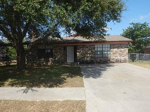 1st image of 3101 Chisholm Trl