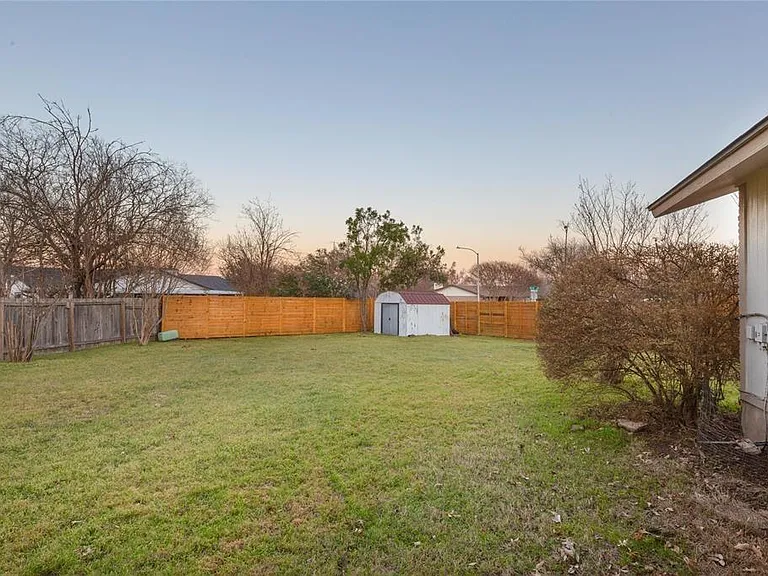 11200 Iron Oak Trl — Photo 8