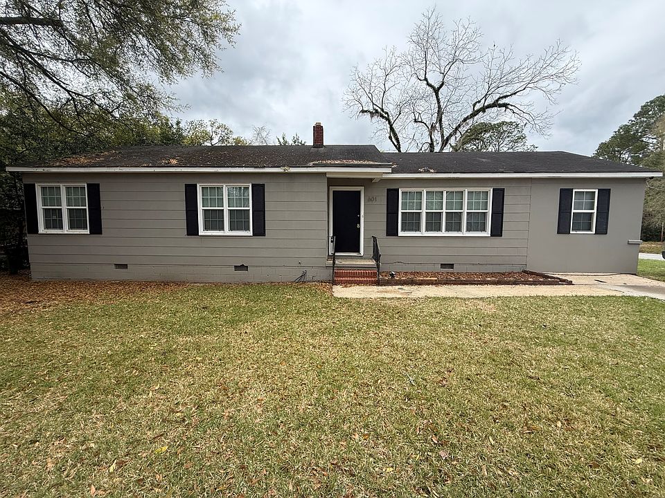 1st image of 601 S Valencia Dr