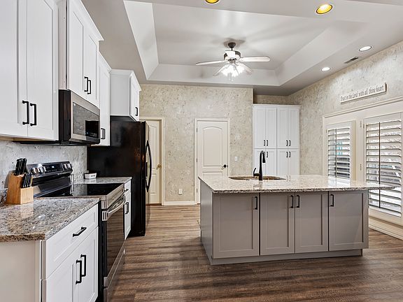 2nd image of 2179 Summerwood Dr