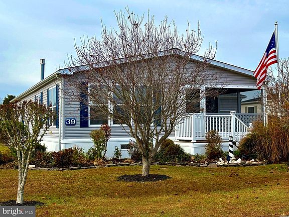 3rd image of 39 Whitehaven Way #52366
