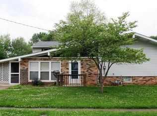 115 S Maple St, Green Valley, IL 61534