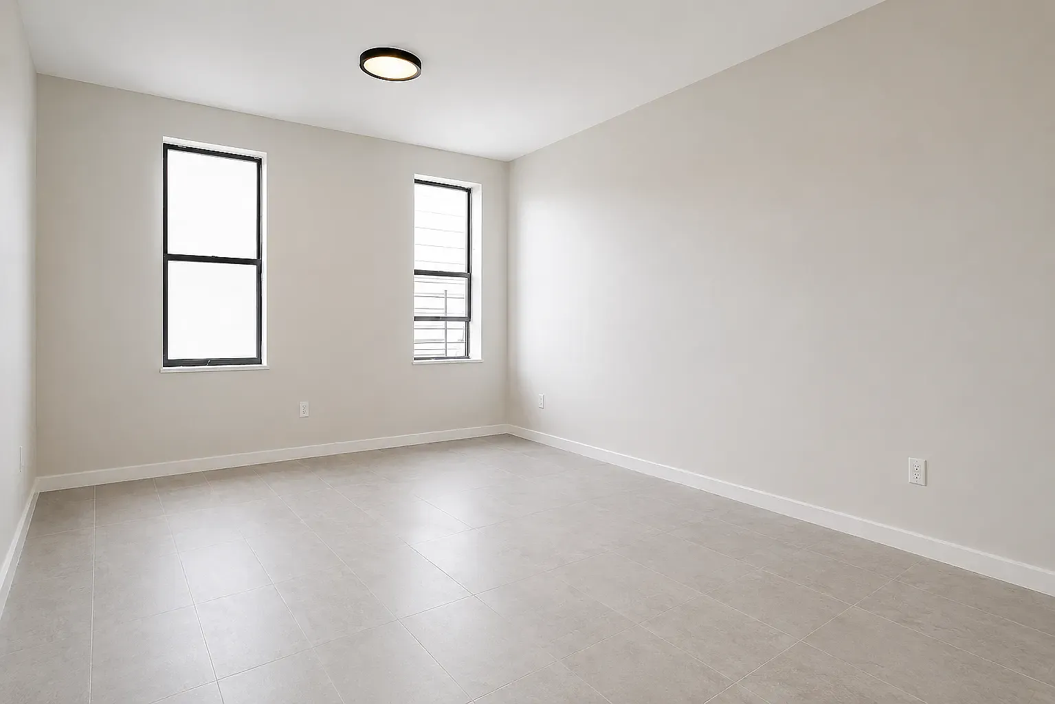 553 Hinsdale Street — Photo 1