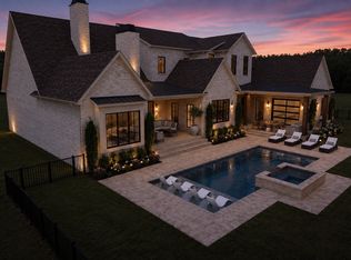 8206 Spring Valley Dr, Brentwood, TN 37027
