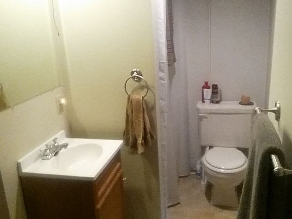 2nd image of 1432 Hillcrest Ave