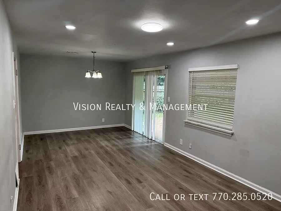 Beautiful 3 BD 2BA In Montgomery — Photo 4