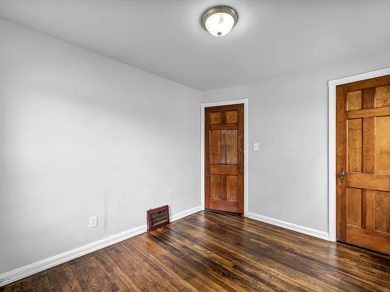 5505 South Blvd — Photo 19
