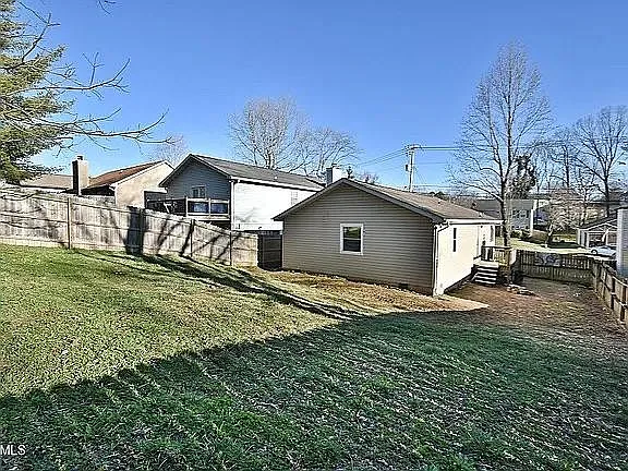 1701 Woodpointe Dr — Photo 19