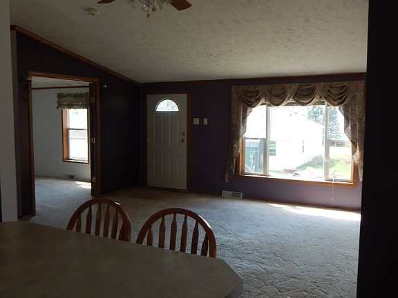 5th image of 2955 E Highway 61