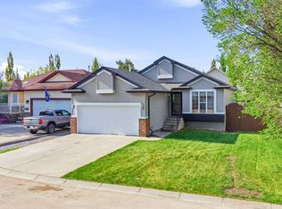 206 S Highwood Village Pl NW, High River, AB T1V 1V9