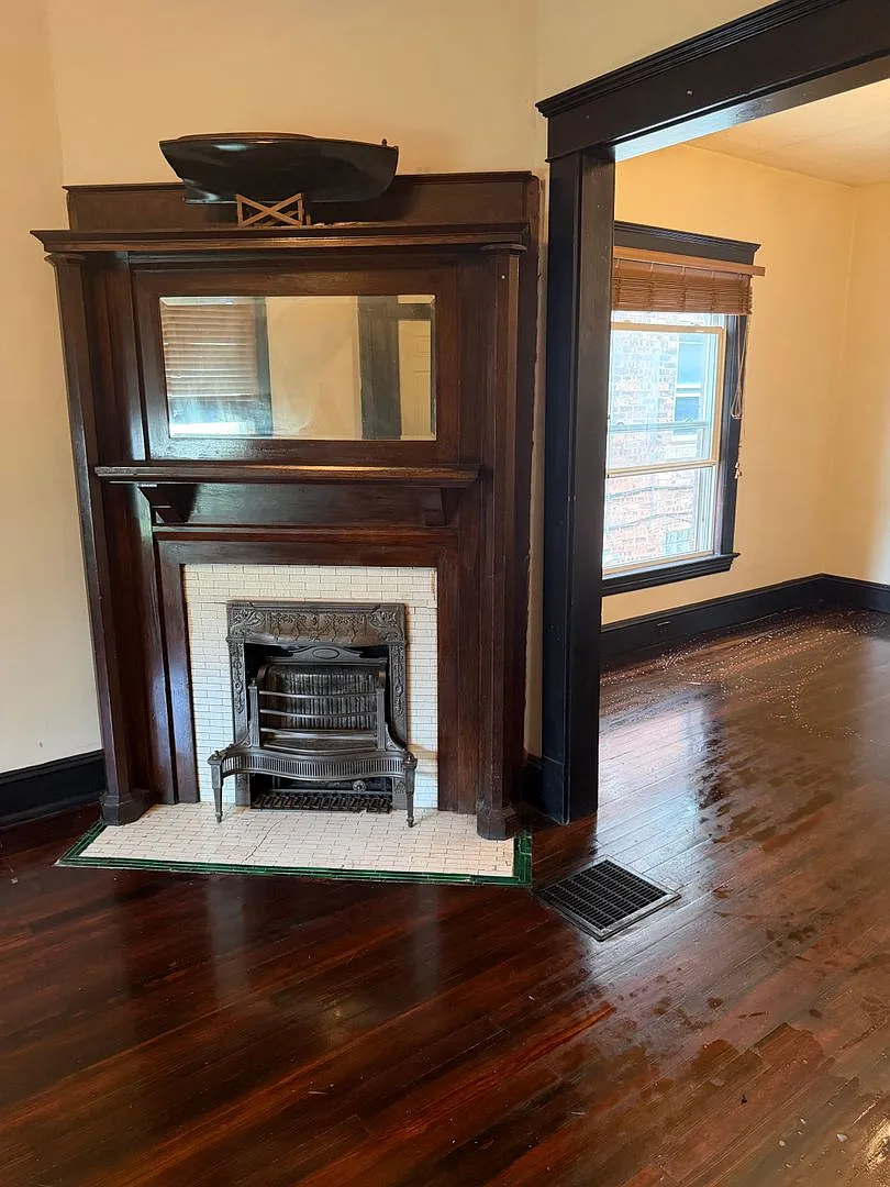 3-bedroom recently remodeled near Edgewater park — Photo 2