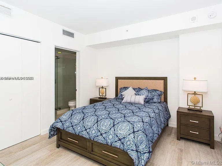 55 SW 9th St #2903 — Photo 6