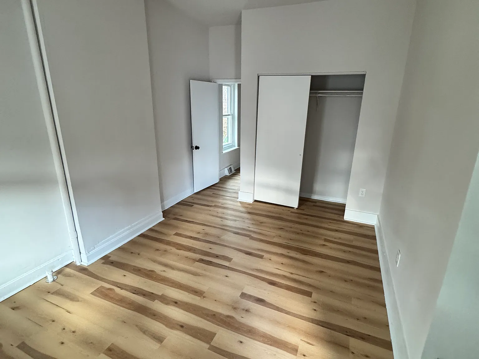 47 W 3rd St — Photo 3