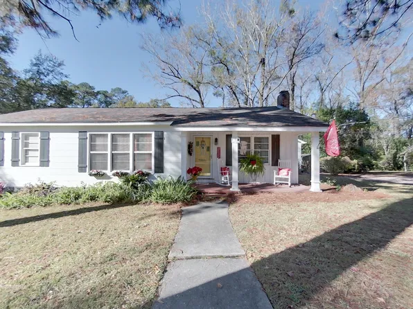 415 Edgewood Cir, Thomasville, GA 31792