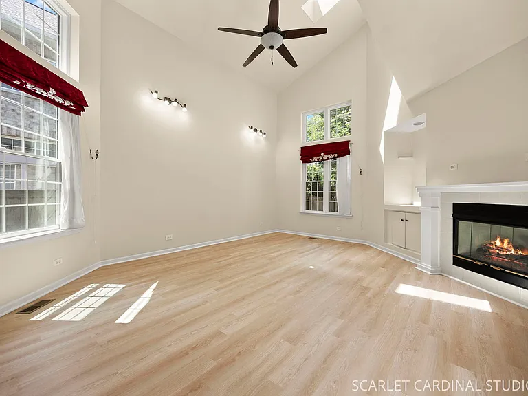 1602 Astor Ave — Photo 2