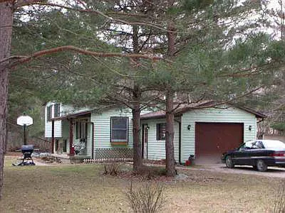 268 E Oak St photo 1