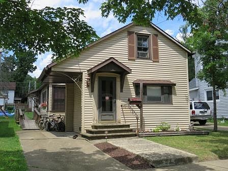 1st image of 516 E Spruce St