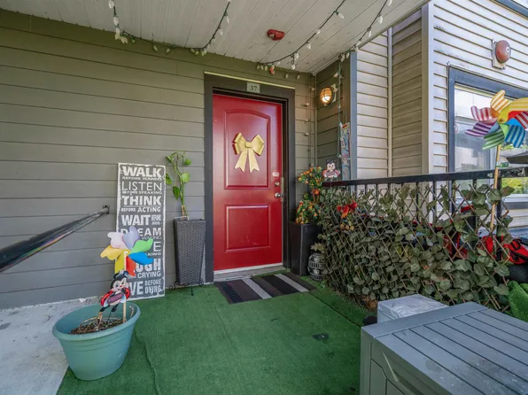 7428 14th Ave #37, Burnaby, BC V3N 0C2