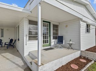 863 S Green Cir, Venice, FL 34285
