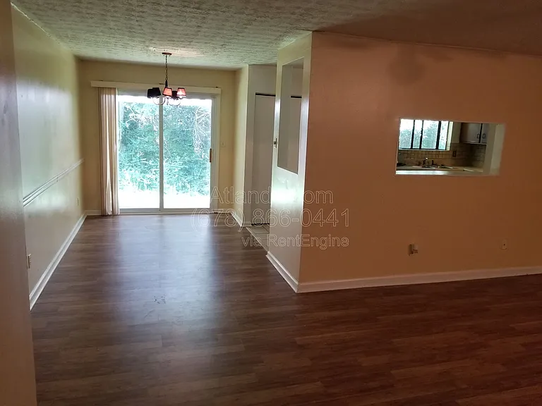 905 Hemingway Rd — Photo 5