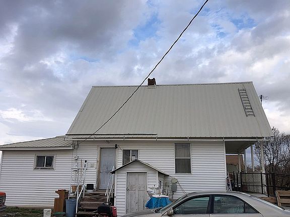 3rd image of 450 S Main St