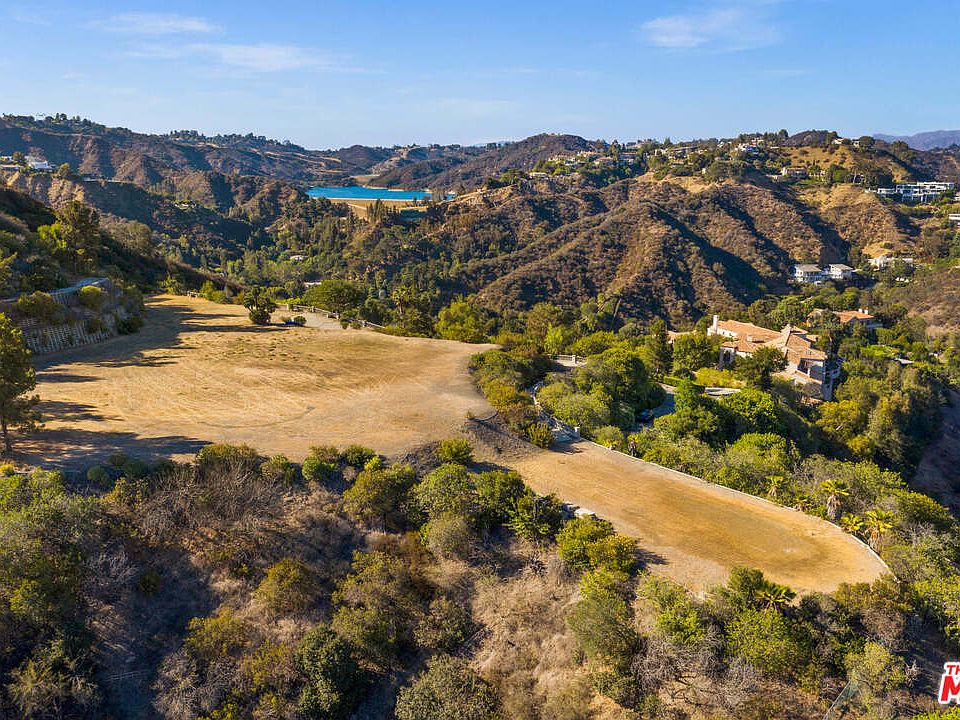 1st image of 10701 Levico Way