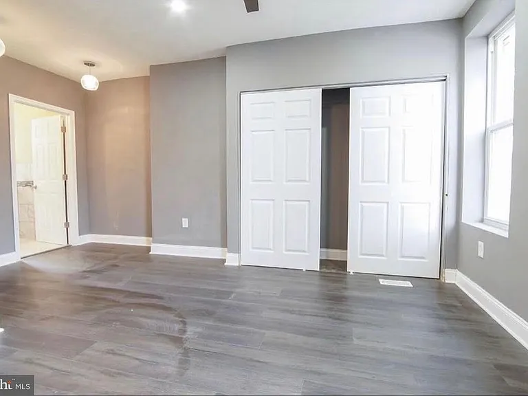 3040 W Berks St — Photo 10