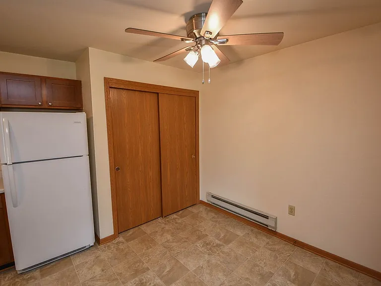 128 Deer Creek Ct — Photo 3
