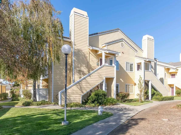 911 Waterford Pl, Pinole, CA 94564